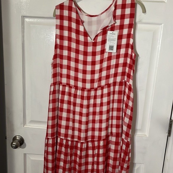 Red and white checkered dress - Picture 2 of 5